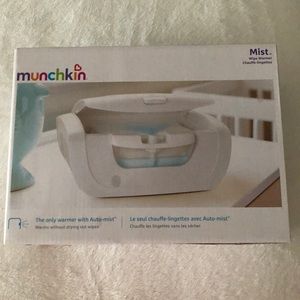NWT Munchkin Wipe Warmer
